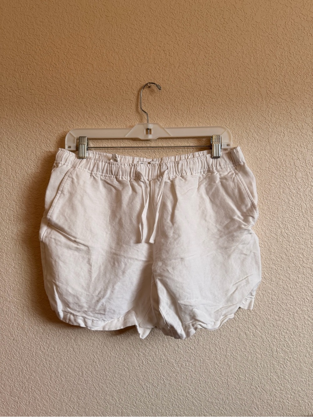 Men’s Cubavera White Linen 5” Shorts